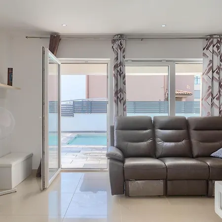 Gusto بيت للعطل بولا